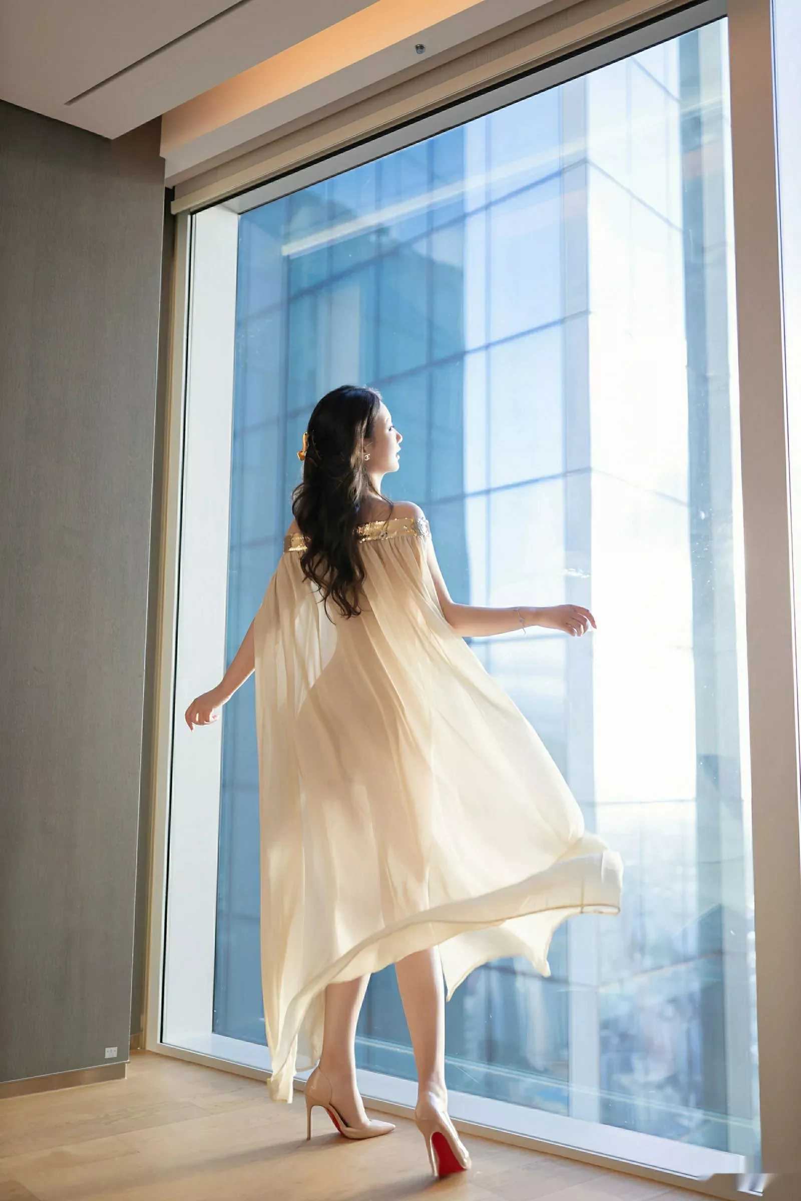 秀人集.com_[XiuRen秀人网]No.10619_模特唐安琪性感浅色薄纱服饰配超薄肉丝秀曼妙身姿完美诱惑写真81P