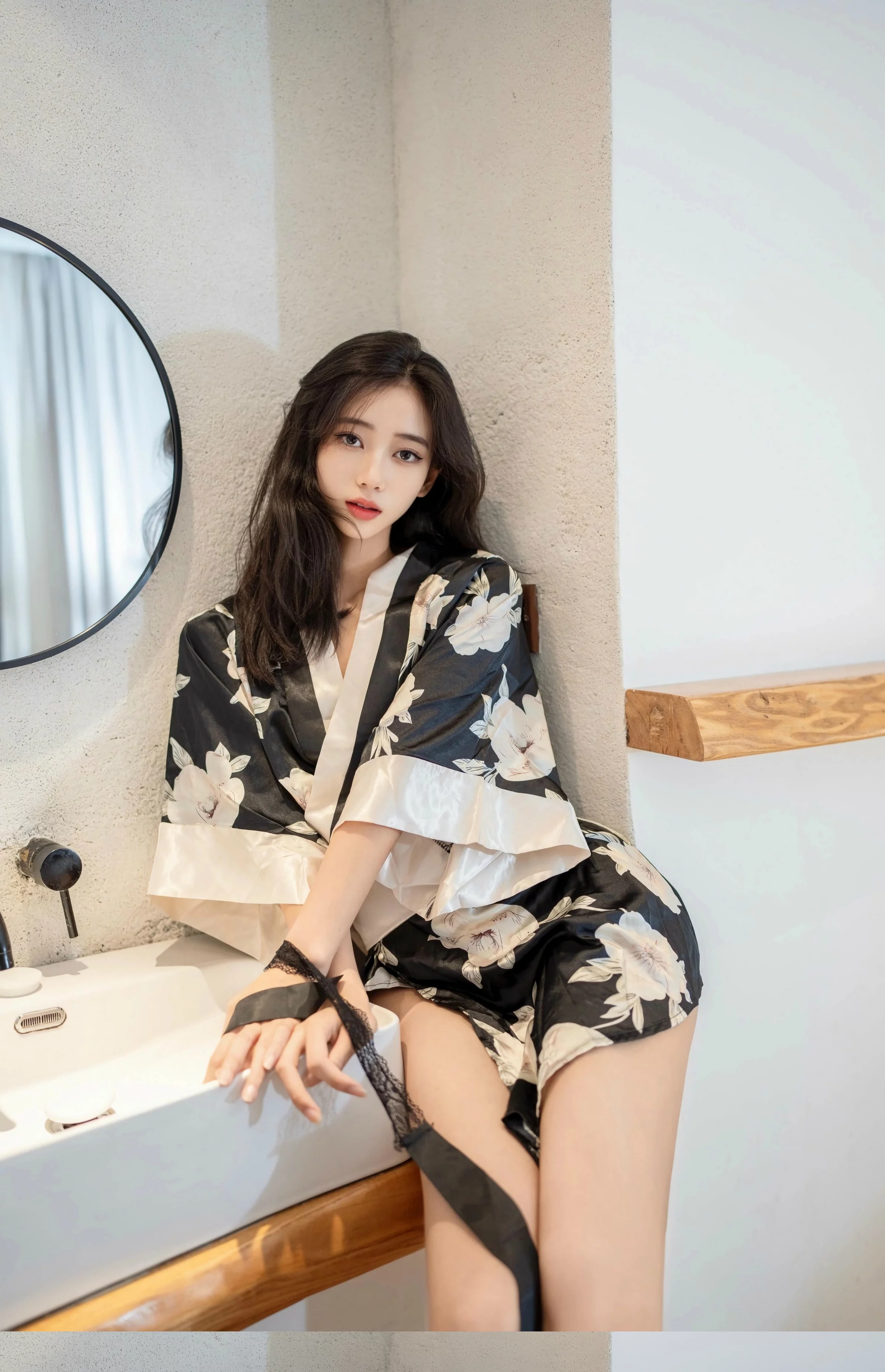 秀人集.com_[XINGYAN星颜社]VOL.383_模特时安安性感黑白色连衣短裙半脱秀翘臀美腿迷人诱惑写真71P