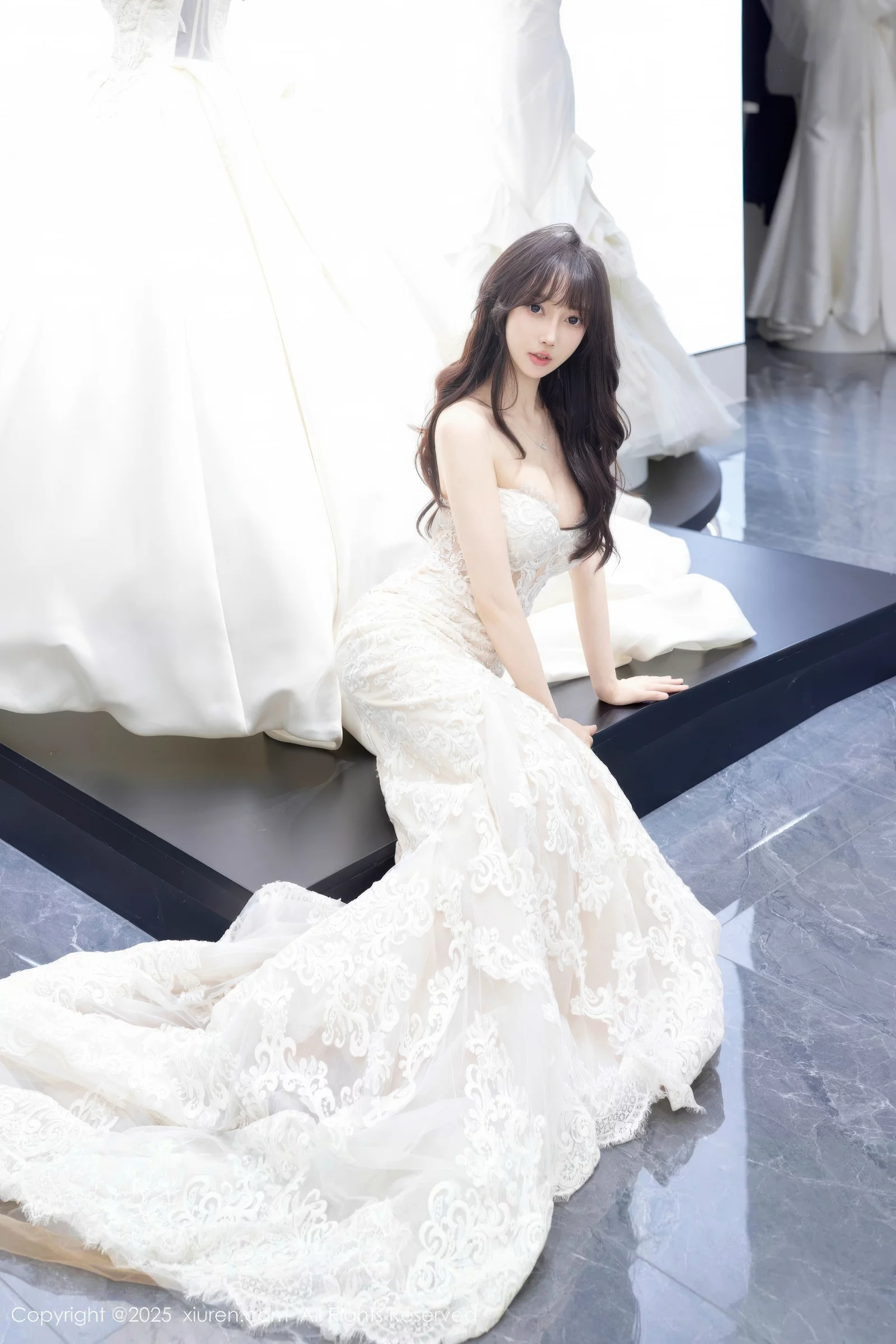 秀人集.com_[XiuRen秀人网]No.10663_模特玥儿玥er私房性感白色婚纱礼裙秀完美身材迷人诱惑写真58P
