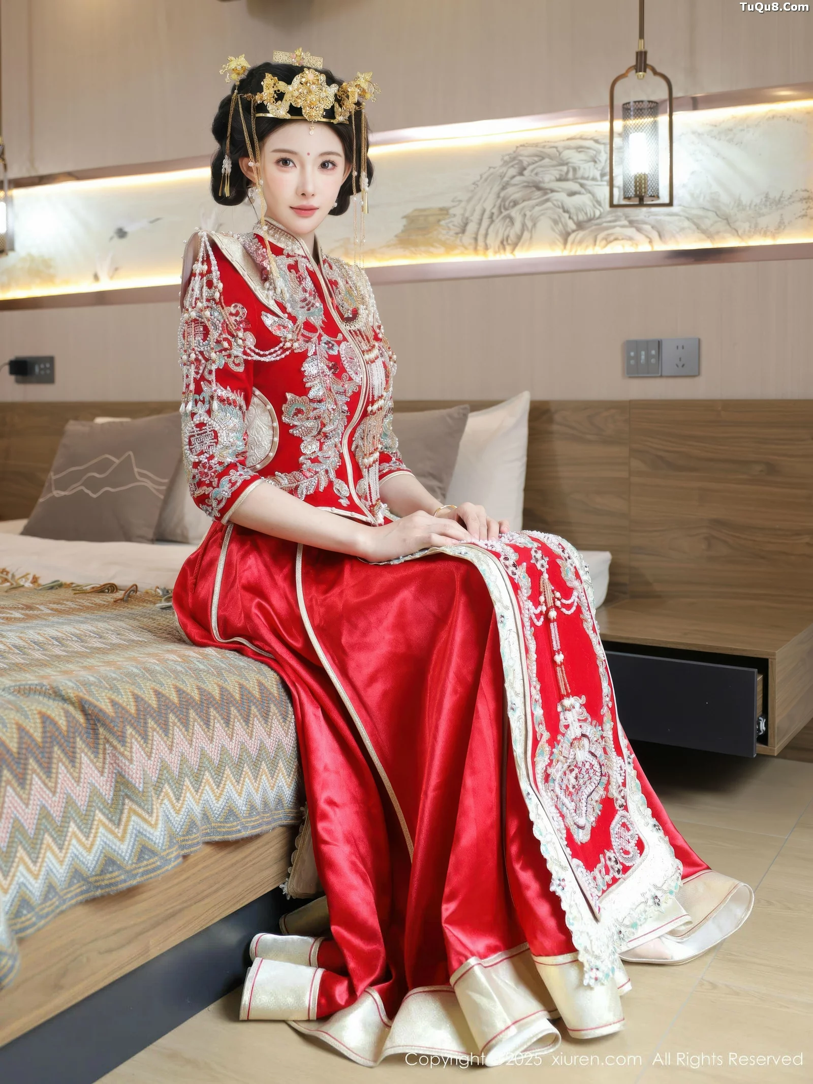 秀人集.com_[XiuRen秀人网]No.10742_模特梨霜儿性感红色新娘服饰配肉色丝袜秀丰腴身材迷人诱惑写真84P