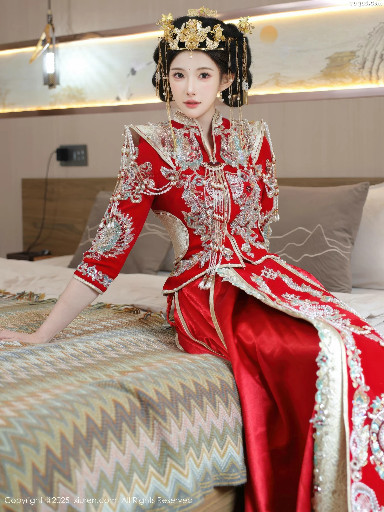 秀人集.com_[XiuRen秀人网]No.10742_模特梨霜儿性感红色新娘服饰配肉色丝袜秀丰腴身材迷人诱惑写真84P