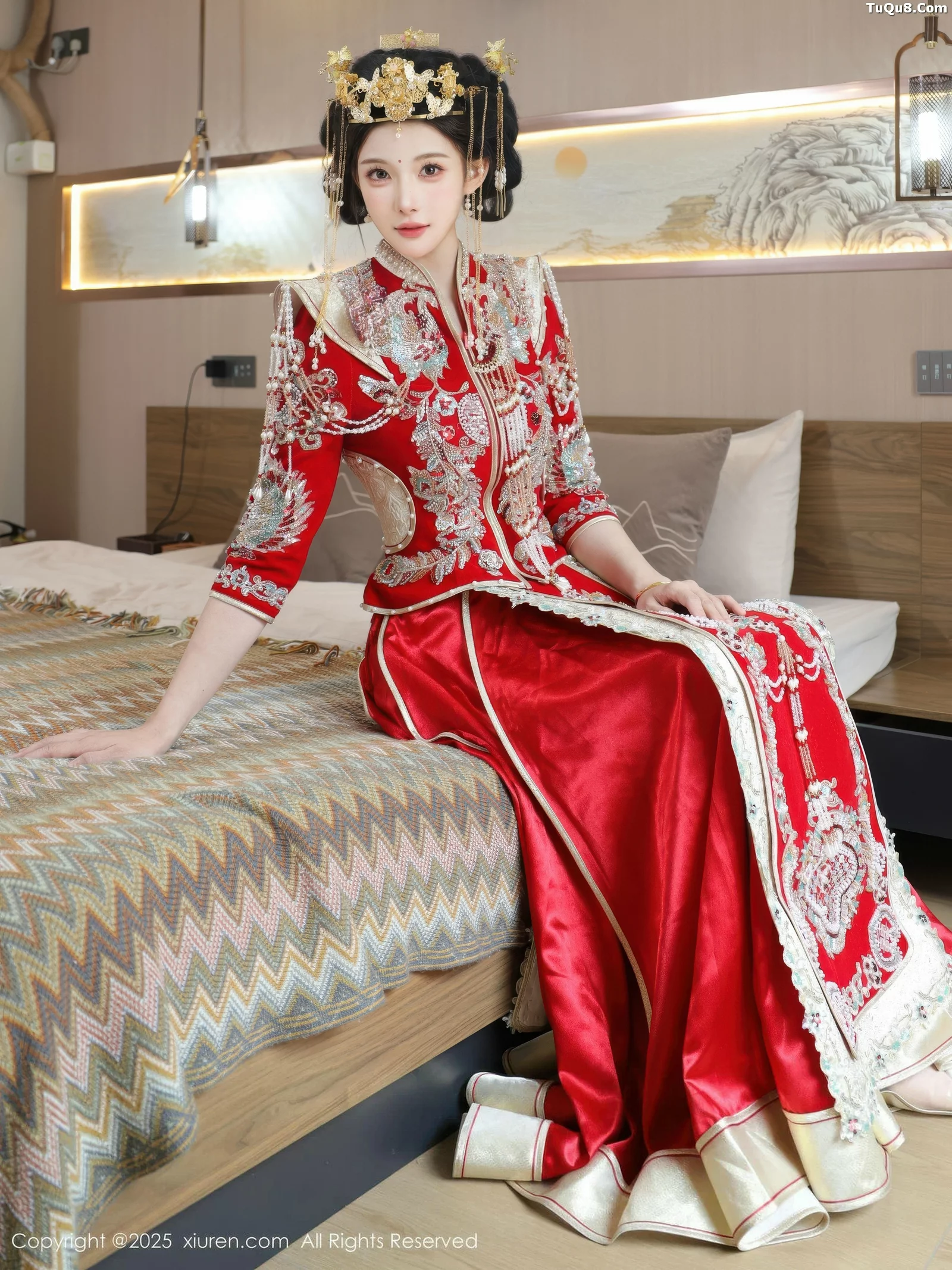 秀人集.com_[XiuRen秀人网]No.10742_模特梨霜儿性感红色新娘服饰配肉色丝袜秀丰腴身材迷人诱惑写真84P