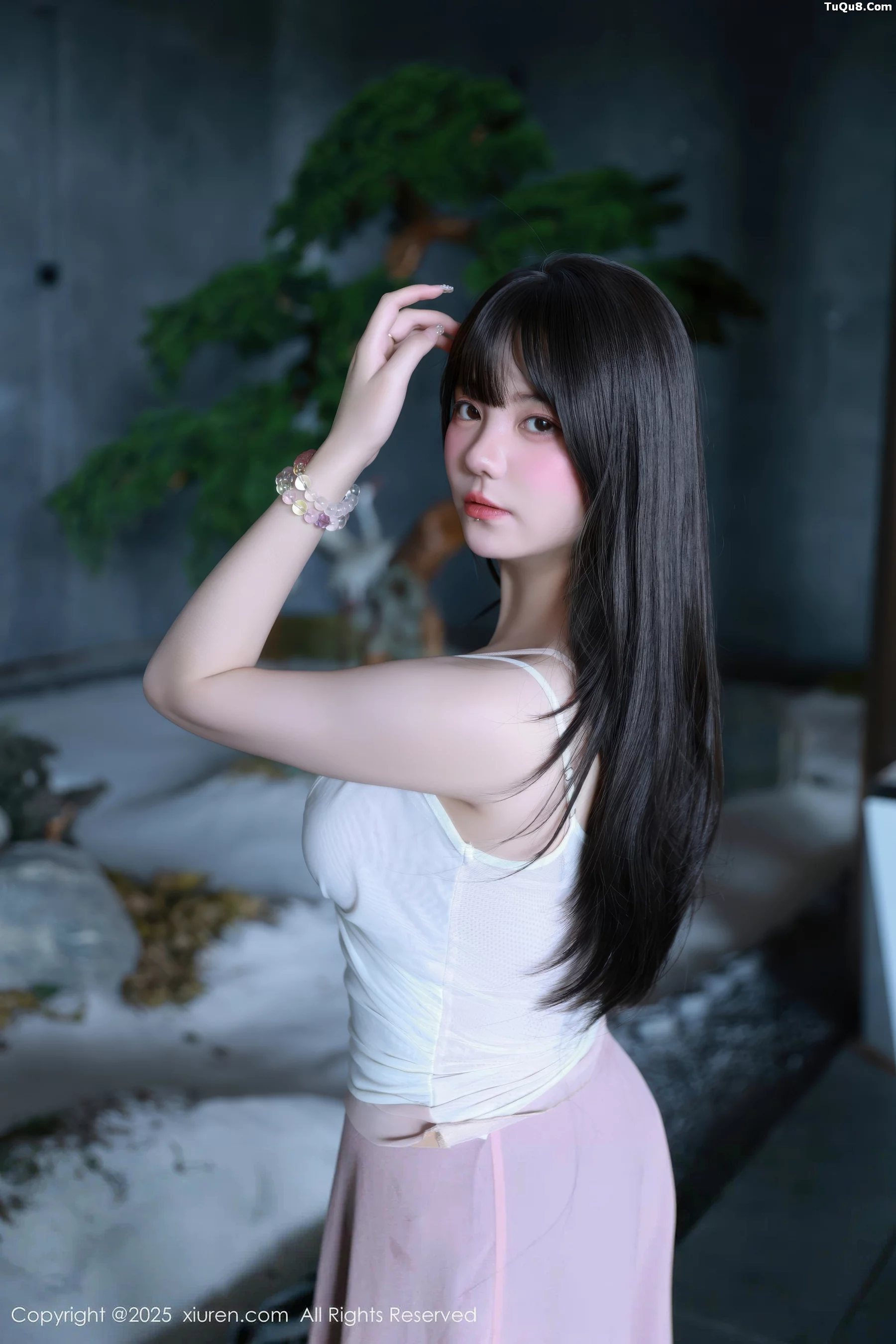 秀人集.com_[XiuRen秀人网]No.10746_模特软情性感低胸紫色长裙露粉色内衣秀曼妙身姿迷人诱惑写真86P