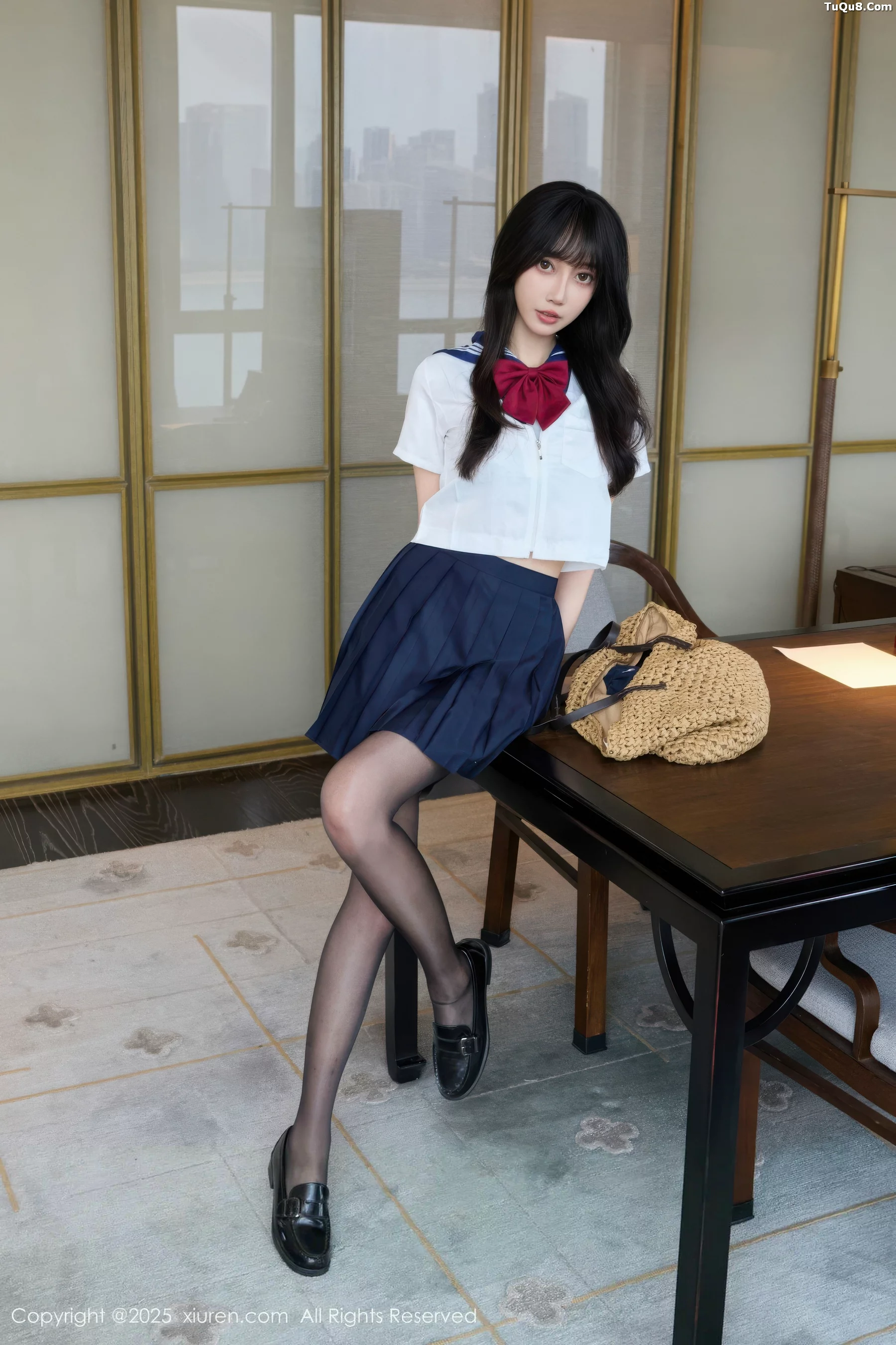 秀人集.com_[XiuRen秀人网]No.10766_模特玥儿玥er私房性感JK制服配超薄黑丝秀曼妙身姿迷人诱惑写真68P