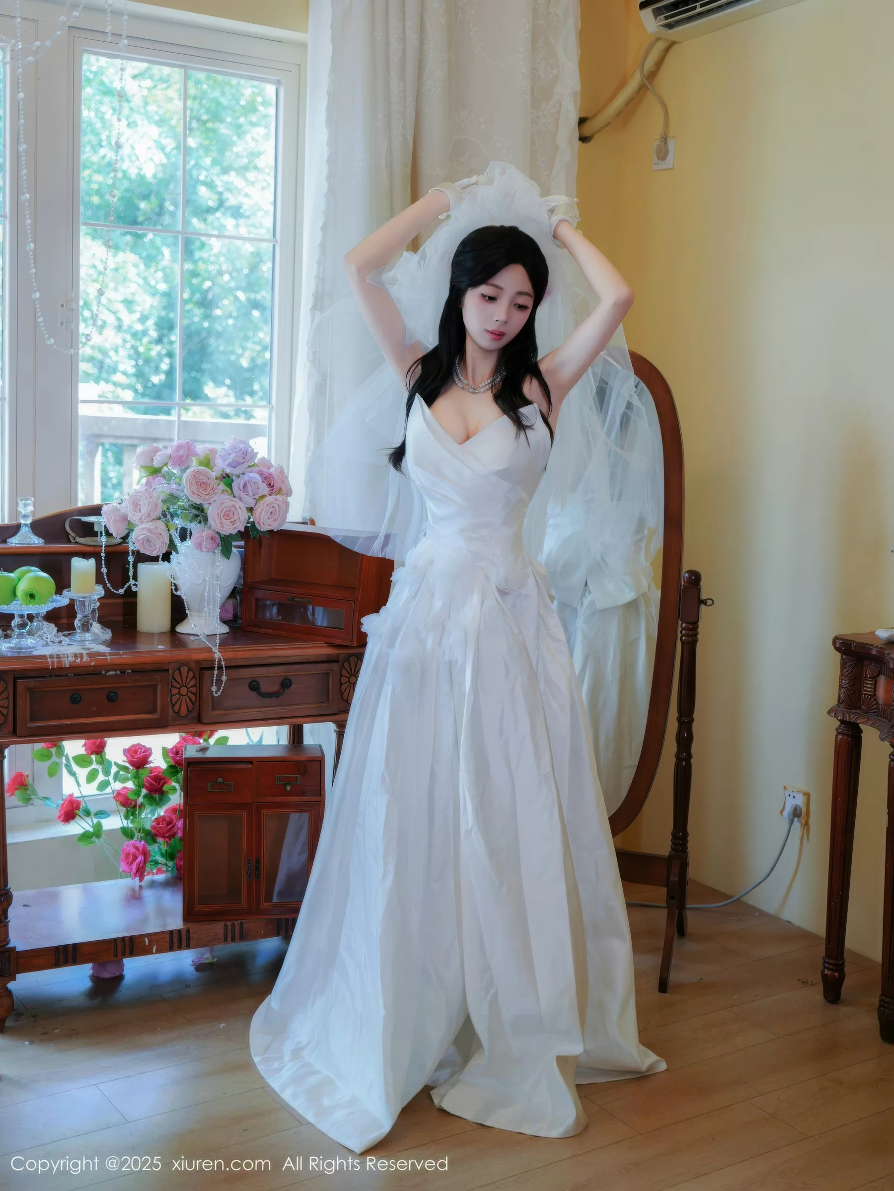 秀人集.com_[XiuRen秀人网]No.10769_新人模特朱朱molly性感白色婚纱配白色丝袜秀凹凸身材诱惑写真54P