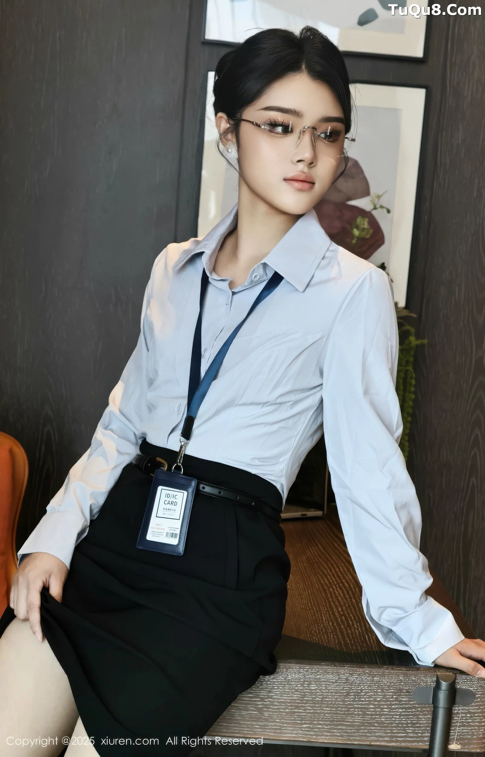 秀人集.com_[XiuRen秀人网]No.10674_模特糯梨子性感蓝色衬衫配黑短裙露超薄肉丝秀曼妙身姿诱惑写真60P