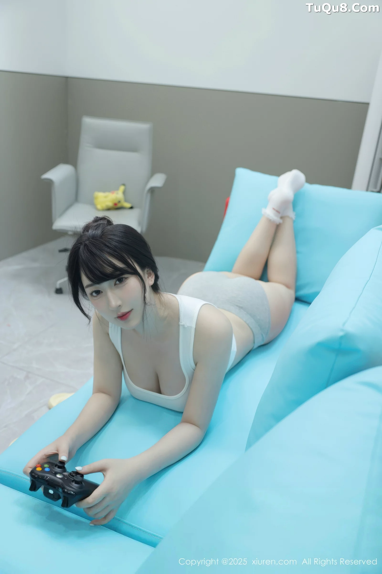 秀人集.com_[XiuRen秀人网]No.10676_模特李沁恩lrene性感白色居家上衣配灰色内衣秀丰腴身材诱惑写真70P