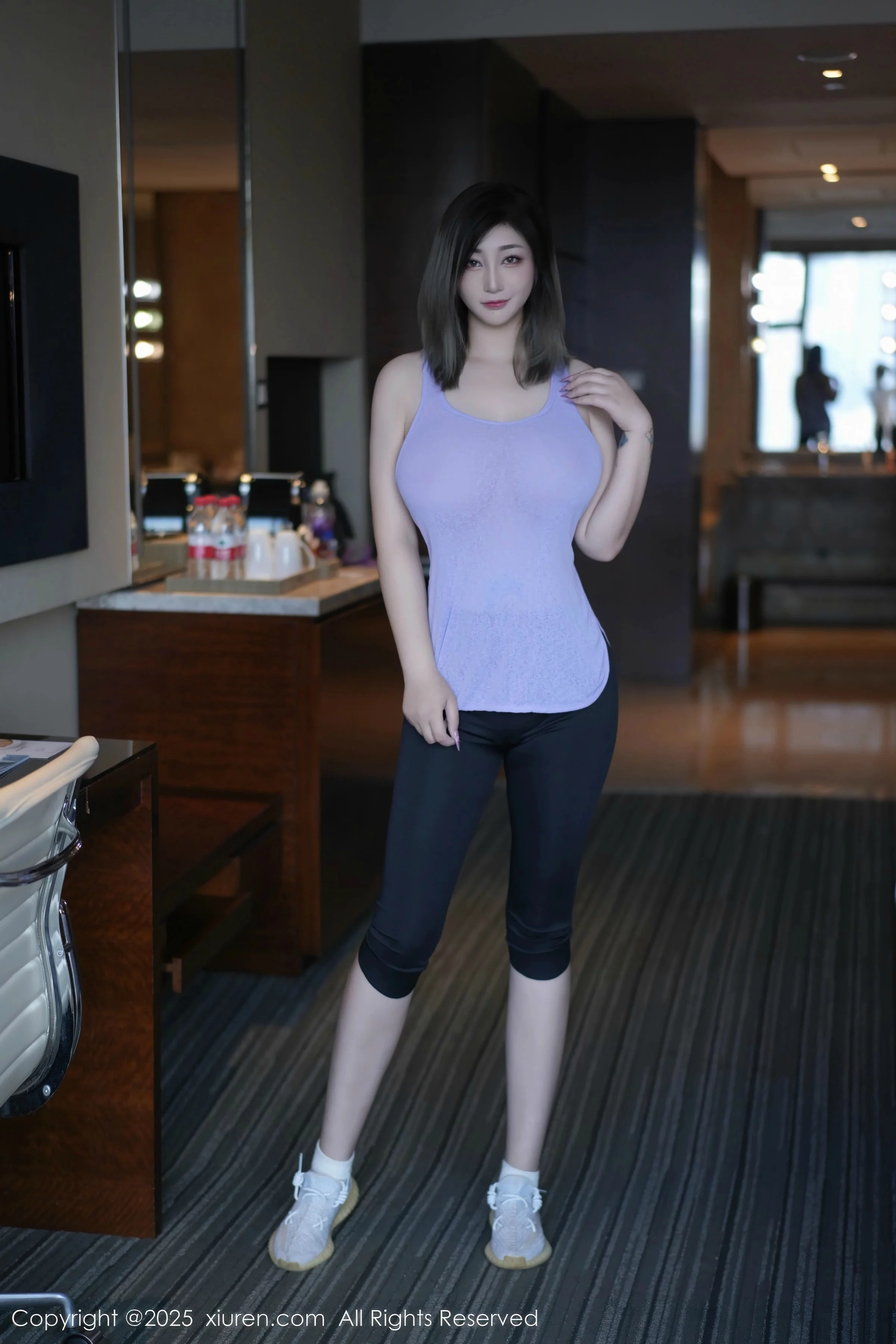 秀人集.com_[XiuRen秀人网]No.10682_女神妲己_Toxic性感紫灰色上衣配黑色短裤秀丰满身材诱惑写真52P