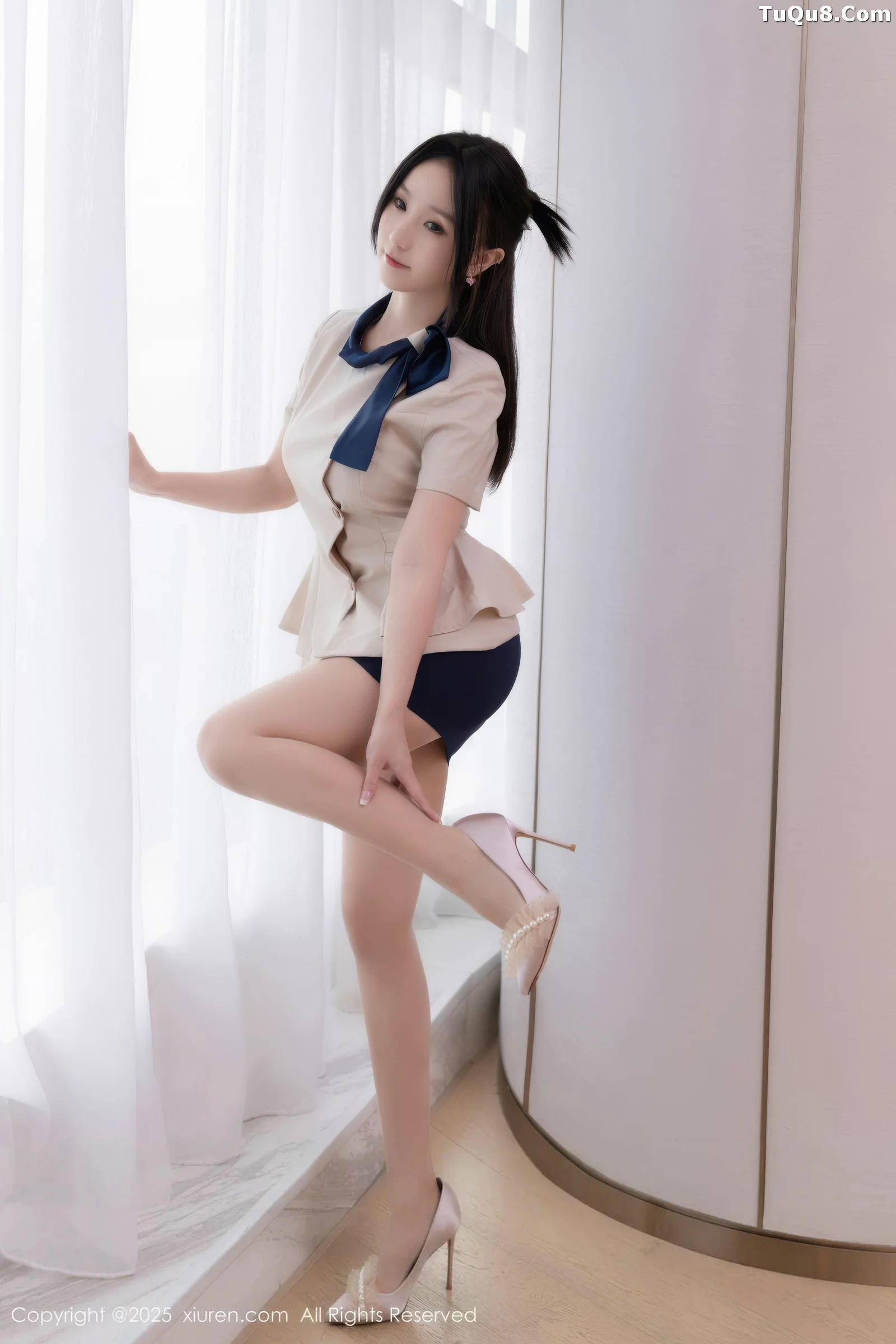 秀人集.com_[XiuRen秀人网]No.10697_模特杏子Yada性感OL服饰配超薄肉丝秀曼妙身姿撩人诱惑写真83P