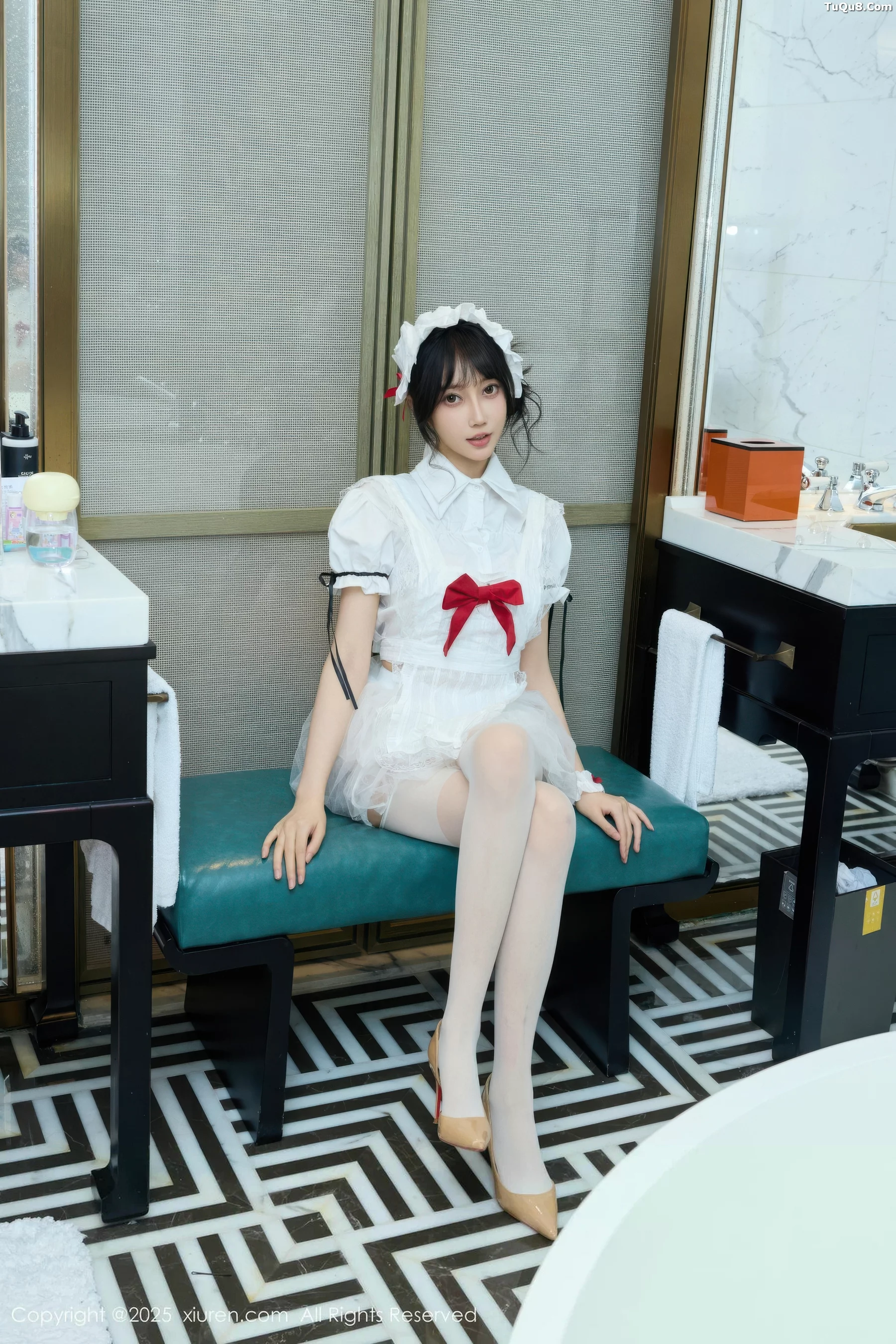 秀人集.com_[XiuRen秀人网]No.10827_模特玥儿玥er性感萝莉女仆装配白丝吊袜秀完美身材迷人诱惑写真64P