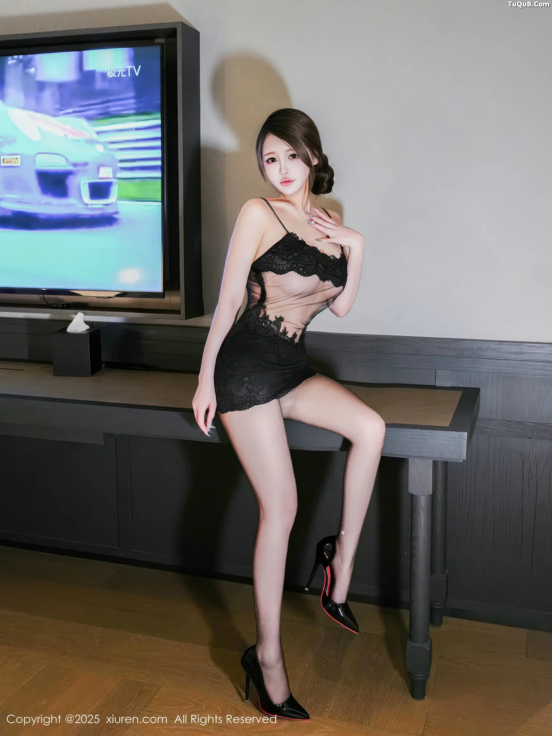 秀人集.com_[XiuRen秀人网]No.10929_模特甜妮性感黑色情趣内衣配超薄黑丝秀丰腴身姿迷人诱惑写真59P