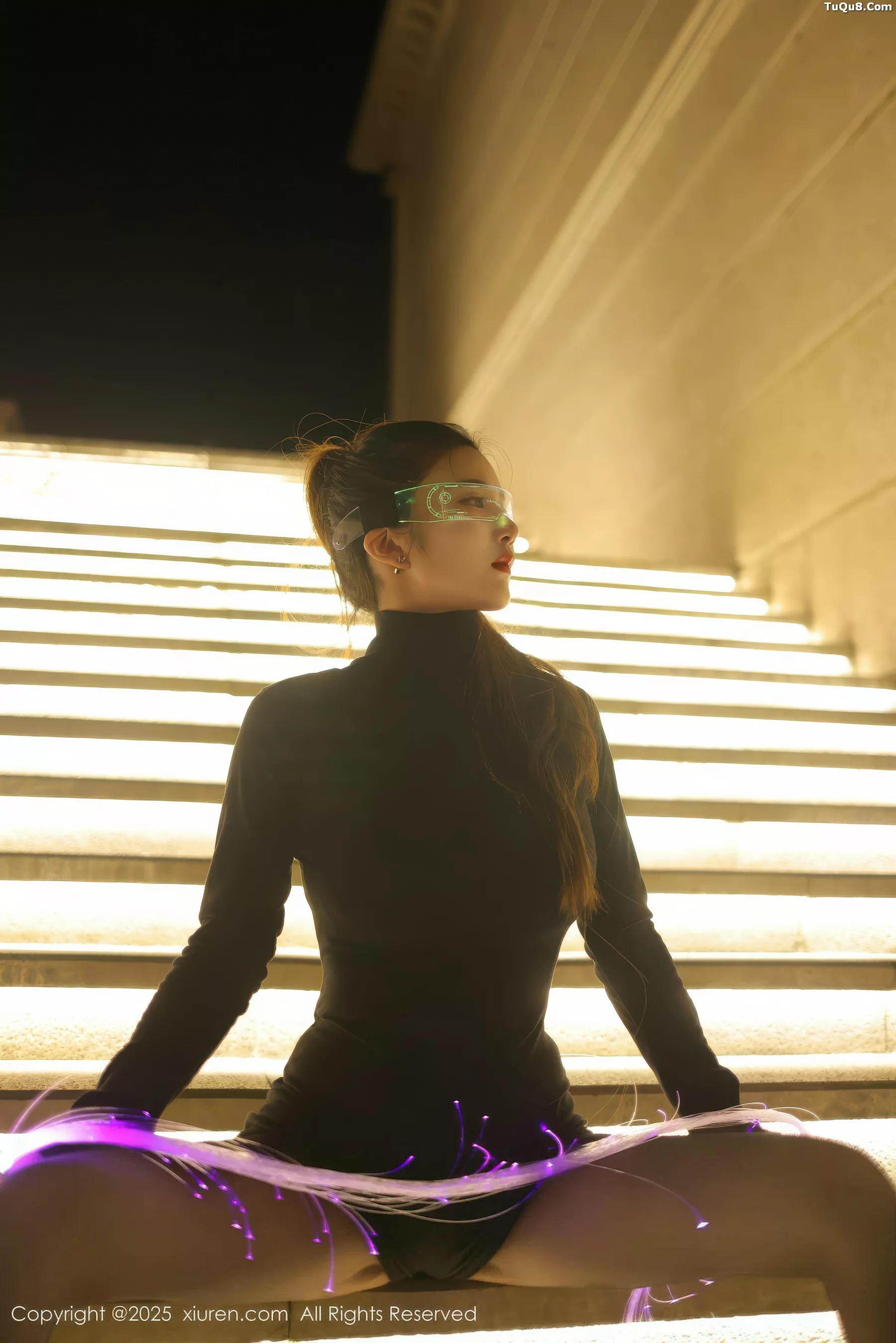 秀人集.com_[XiuRen秀人网]No.10936_模特小肉肉咪性感黑色连衣短裙配超薄黑丝秀凹凸身材诱惑写真77P