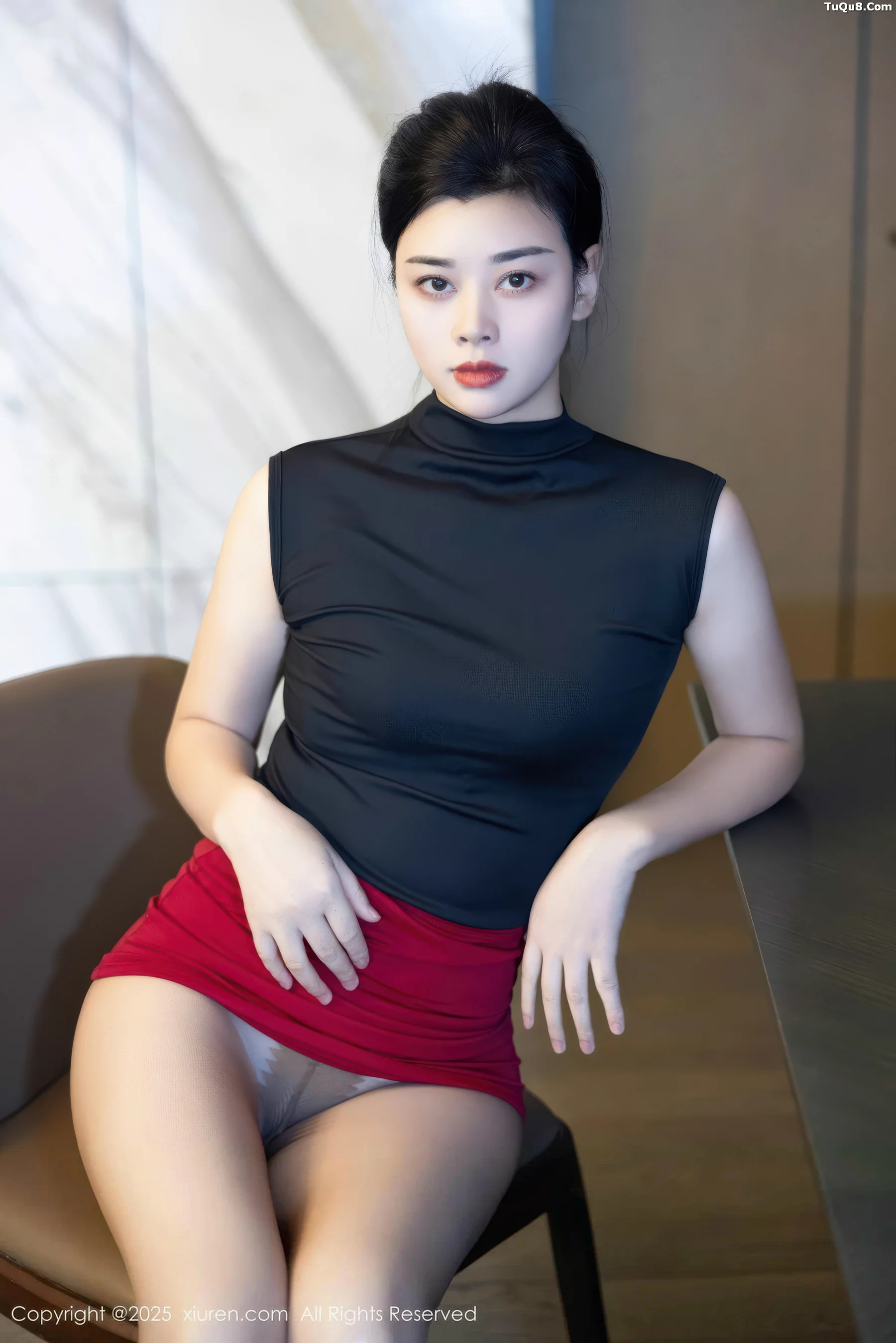 秀人集.com_[XiuRen秀人网]No.10948_新人模特徐清妍性感黑色OL服饰露超薄黑丝秀曼妙身姿诱惑写真48P