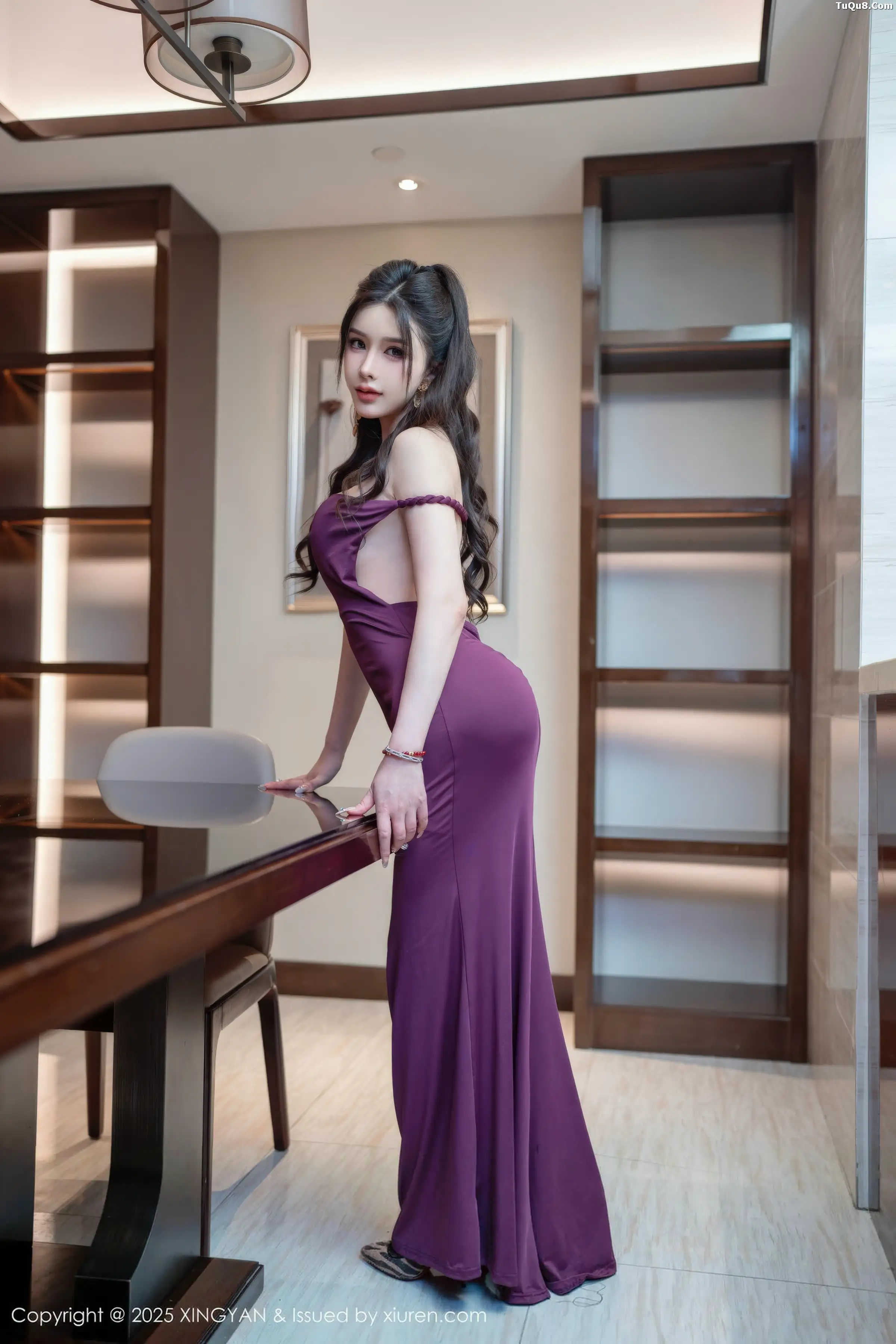 秀人集.com_[XINGYAN星颜社]VOL.436_女神李丽莎性感紫色连衣裙配黑丝吊袜秀完美身材撩人诱惑写真75P