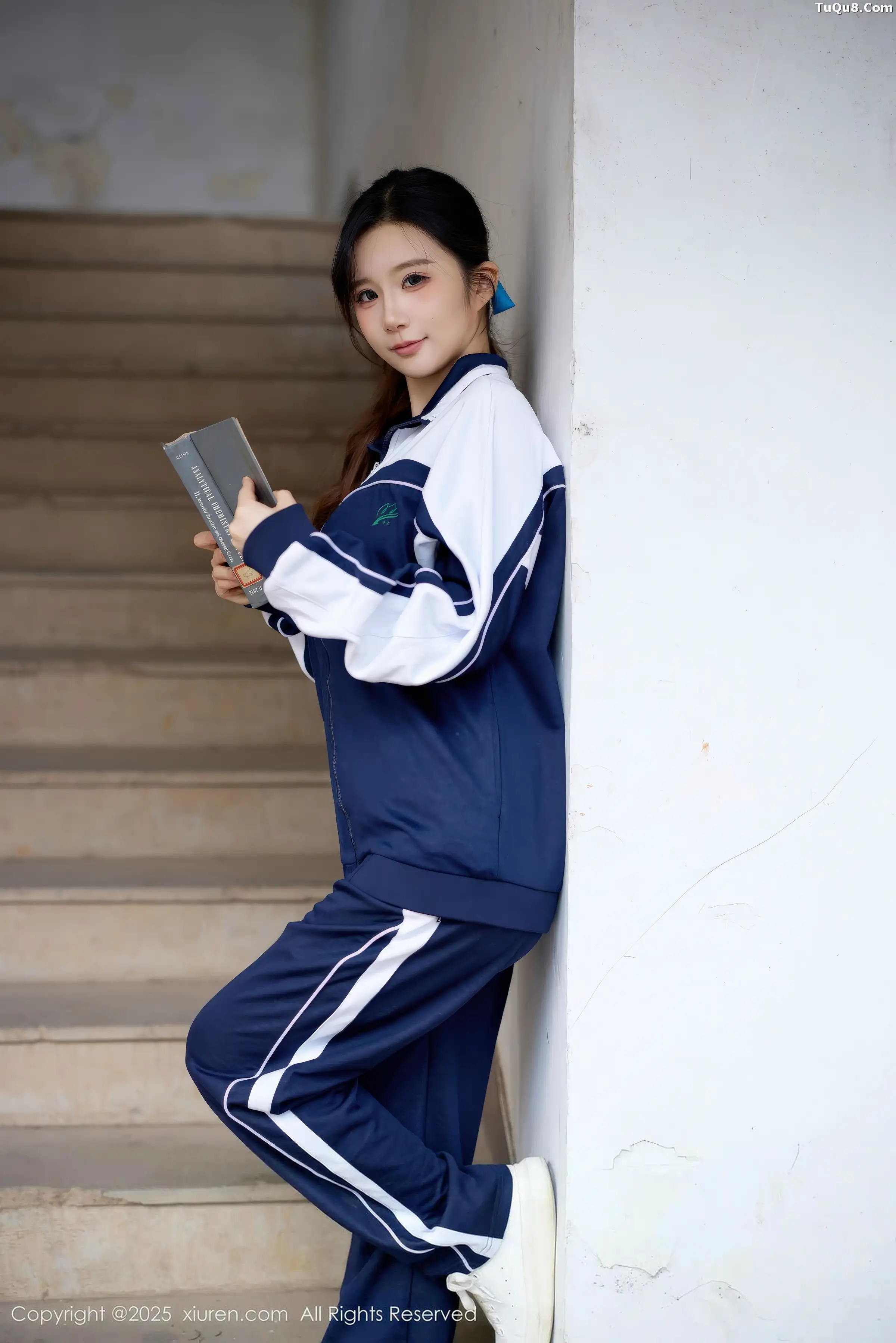 秀人集.com_[XiuRen秀人网]No.11103_模特小肉肉咪性感学生装露红色内衣配黑丝网袜秀凹凸身材写真72P