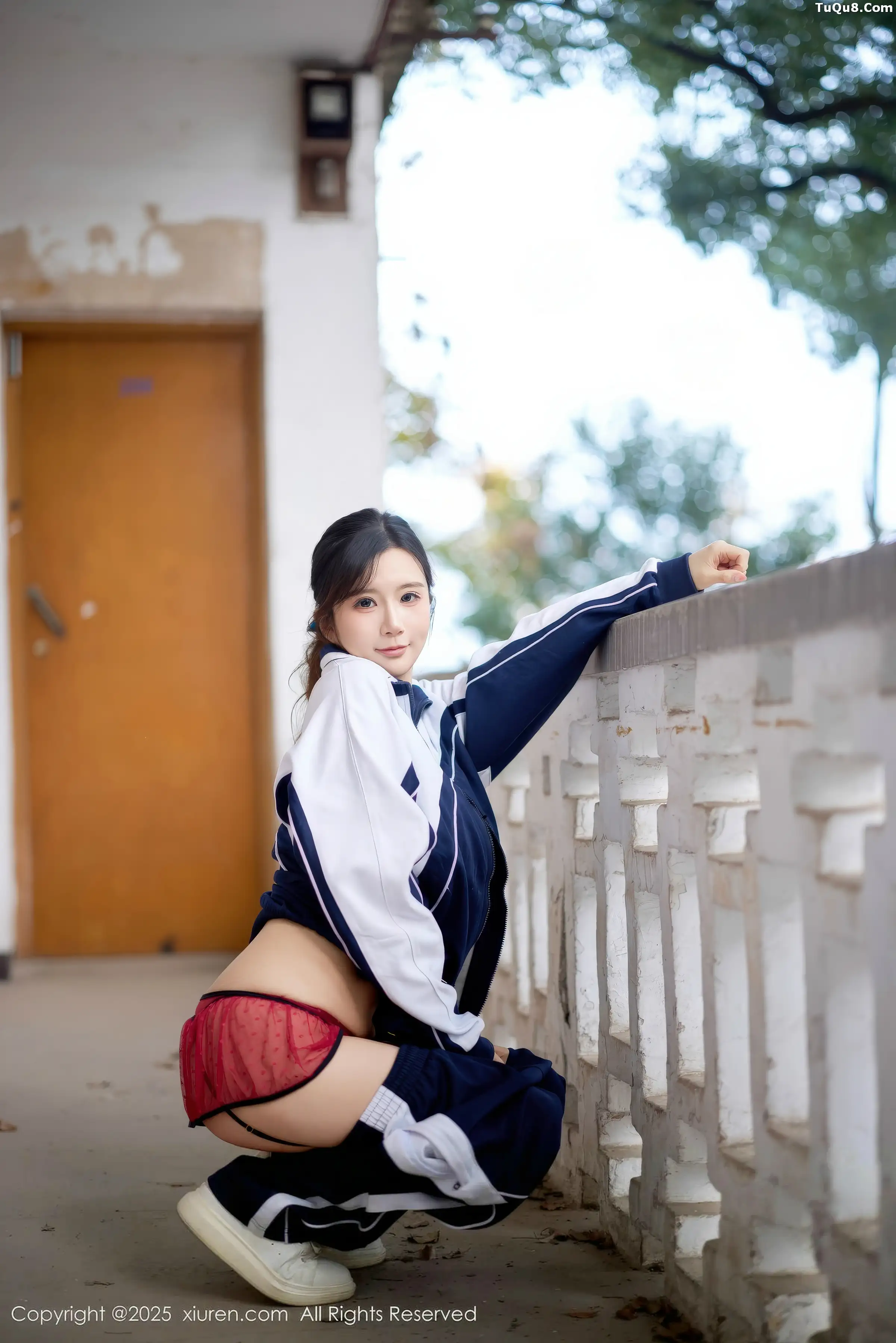 秀人集.com_[XiuRen秀人网]No.11103_模特小肉肉咪性感学生装露红色内衣配黑丝网袜秀凹凸身材写真72P