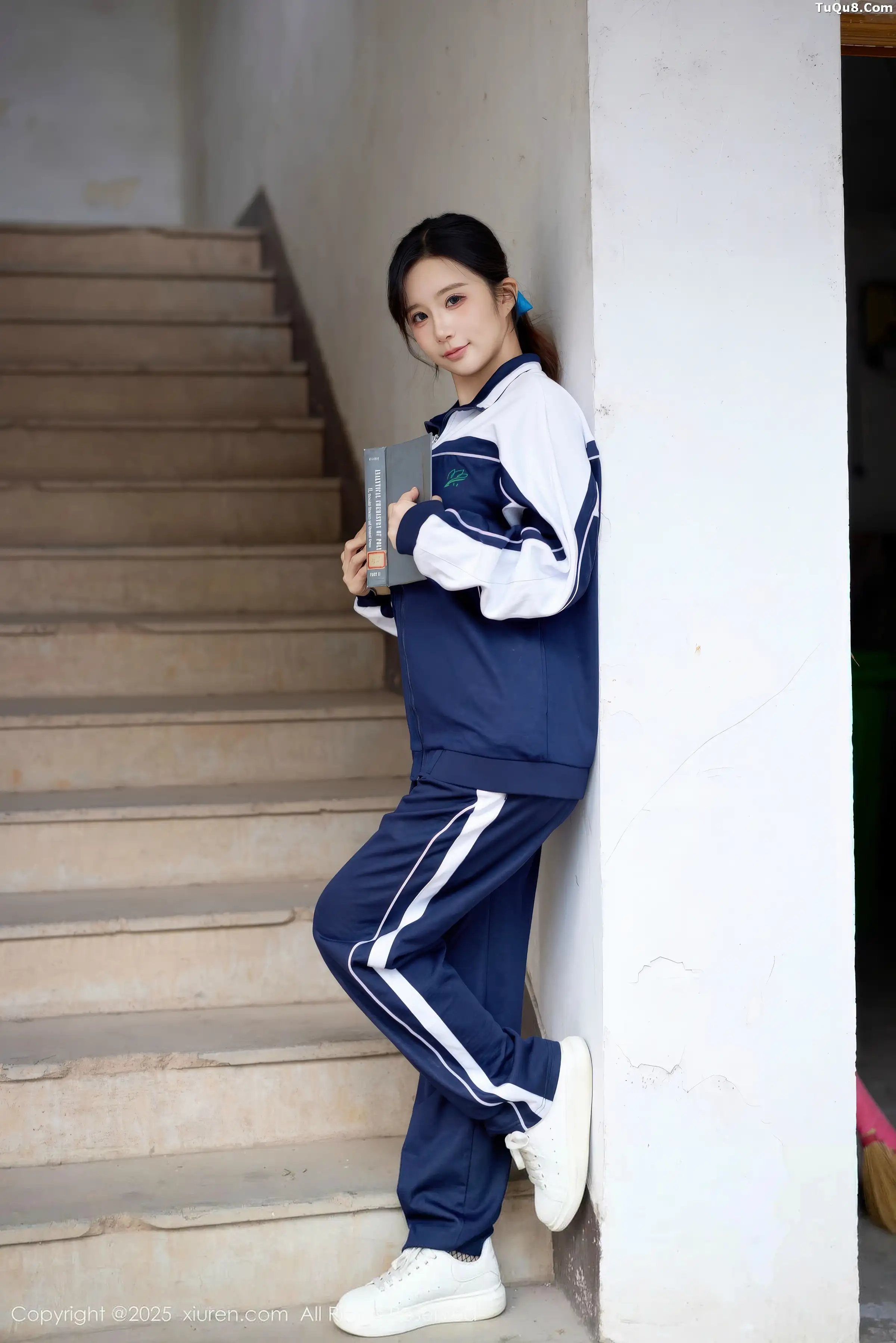 秀人集.com_[XiuRen秀人网]No.11103_模特小肉肉咪性感学生装露红色内衣配黑丝网袜秀凹凸身材写真72P